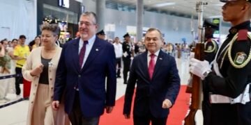 Presidentes de Guatemala y Honduras y vicepresidente de El Salvador llegan a Panamá para agenda del Bicentenario del Congreso Anfictiónico