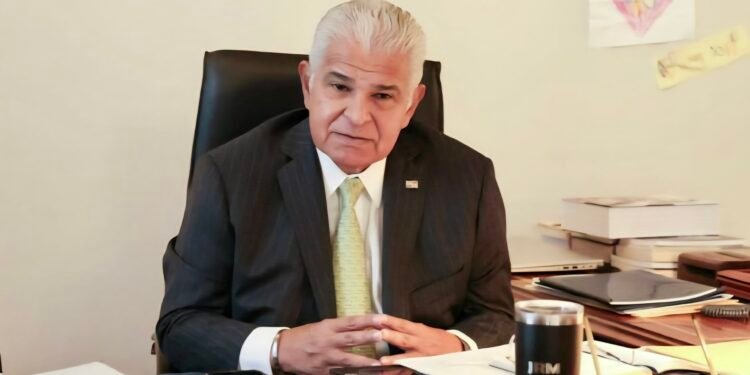 Presidente de Panamá y mandatario electo de Colombia acuerdan alianza contra narcotráfico y proyectos de inversión