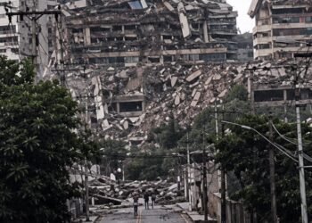 Terremoto en Venezuela podría dejar entre 10,000 y 100,000 fallecidos, según estimación de EE UU