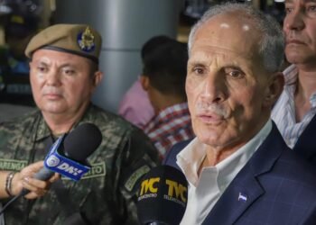 Presidente de Honduras anuncia remodelación de 15 hospitales públicos y nuevo Call Center para pacientes