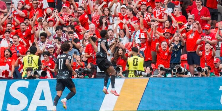Canadá golea 6-0 a Catar en el Mundial con triplete de Jonathan David