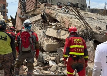 El cantautor panameño Rubén Blades envía mensaje de solidaridad a Venezuela y llama a apoyar ayuda humanitaria