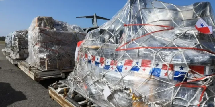 Ciudadanos panameños recolectan 100 toneladas de ayuda humanitaria para Venezuela tras terremotos