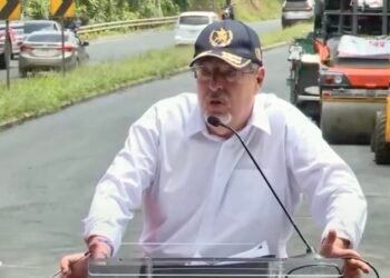 Presidente de Guatemala confirma que pidió más apoyo de EE UU contra el narcotráfico