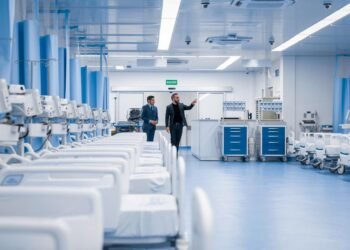 Bukele entrega el nuevo Hospital Rosales, el principal centro médico del país, en el séptimo aniversario de su gobierno