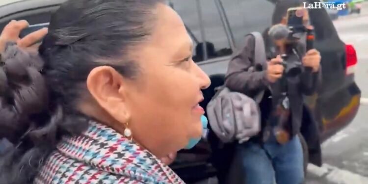 La polémica exfiscal general de Guatemala Consuelo Porras reaparece para gestionar su jubilación tras dejar el cargo