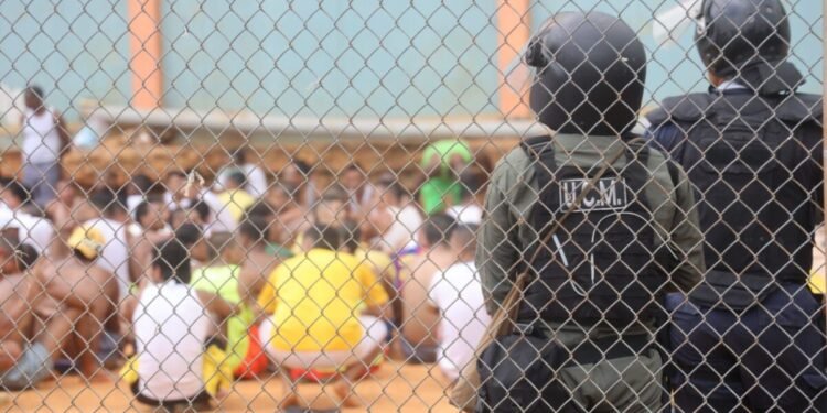 Panamá confirma tres policías heridos tras motín y fuga de reclusos en la cárcel La Joyita