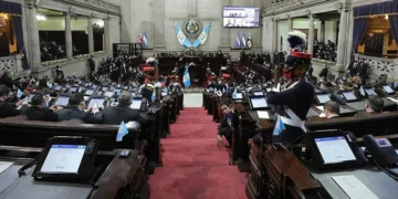 EE UU reconoce aprobación de ley contra el lavado de dinero en Guatemala y pide aplicación efectiva