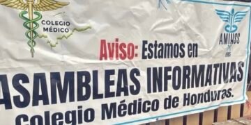 Médicos hondureños seguirán con protestas y miles de pacientes enfrentan retrasos en la atención sanitaria