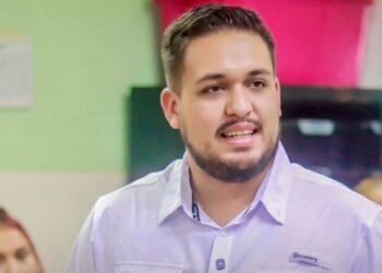 Suspenden a diputados de coalición panameña Vamos tras polémica por aumento presupuestario del Congreso