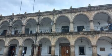 Antigua Guatemala prohíbe desfiles LGBT en espacios públicos y genera debate entre ciudadanos
