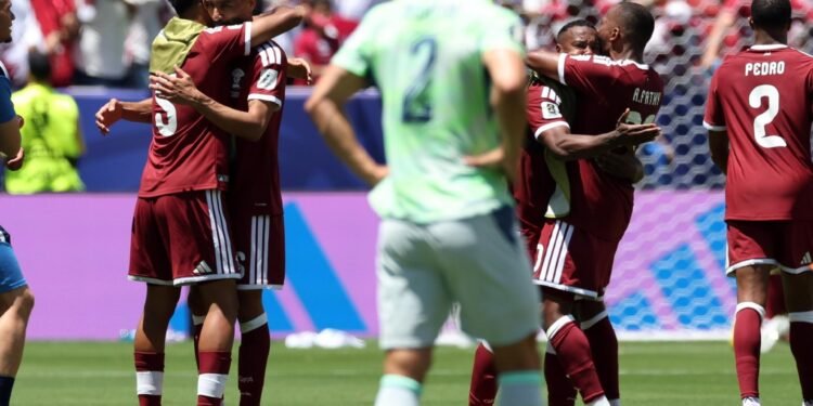 Catar empata 1-1 con Suiza en tiempo de compensación con un gol con sabor a victoria