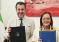 El Salvador firma acuerdo de homologación de licencias de conducir con Italia