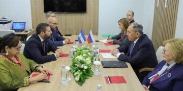 Los dictadores de Nicaragua mandan a su hijo a fortalecer las relaciones con la Rusia de Putin