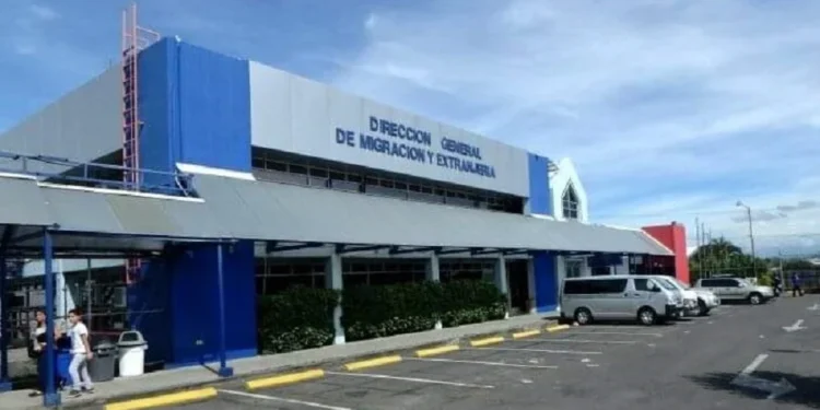 Costa Rica permitirá trabajar a refugiados con trámite pendiente o denegado