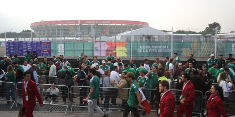 México hace su debut mundialista ante Sudáfrica con presión de ganar