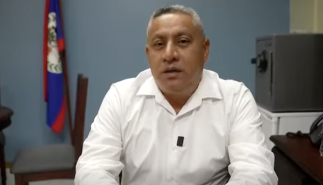 Escándalo por contratos a familiares salpica a ministro de Belice