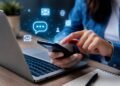 Chat y correo dominan el uso de internet en El Salvador: casi la mitad de los usuarios los utiliza a diario
