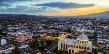 Economía salvadoreña creció 4.8 % en primer trimestre de 2026