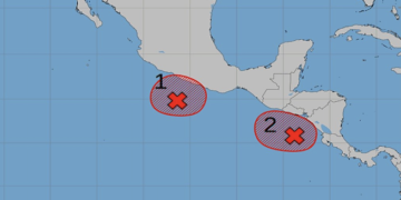 Dos sistemas de baja presión elevan riesgo de lluvias en Centroamérica