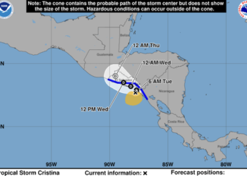 Tormenta Cristina trae fuertes lluvias, oleaje y riesgo de inundaciones en Centroamérica