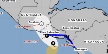 Tormenta tropical Cristina traerá más lluvias y vientos a la región, advierten inundaciones y deslizamientos