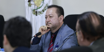 Toma de posesión de rector de universidad estatal guatemalteca bajo cuestionamientos legales