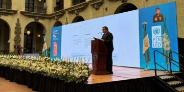 PNUD advierte sobre nuevas presiones que enfrentan las democracias en la región