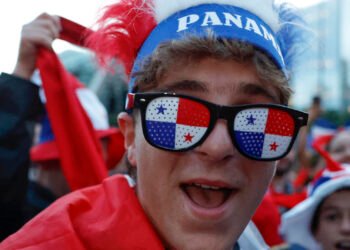 Presidente de Panamá anuncia horario especial para empleados públicos por partido de la Marea Roja ante Croacia