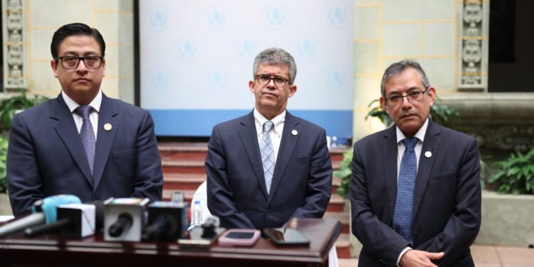 Ministerio de Salud de Guatemala presenta nueva denuncia sobre irregularidades en compras durante la pandemia de Covid-19