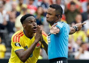 El árbitro salvadoreño Iván Barton dirigirá la semifinal del Mundial 2026 entre Francia y España