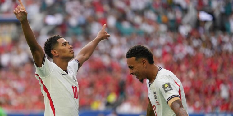Inglaterra se mete en semifinales con un doblete de Bellingham