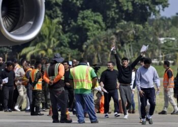 Honduras supera los 23,000 deportados en 2026 mientras aumentan las remesas enviadas desde el extranjero