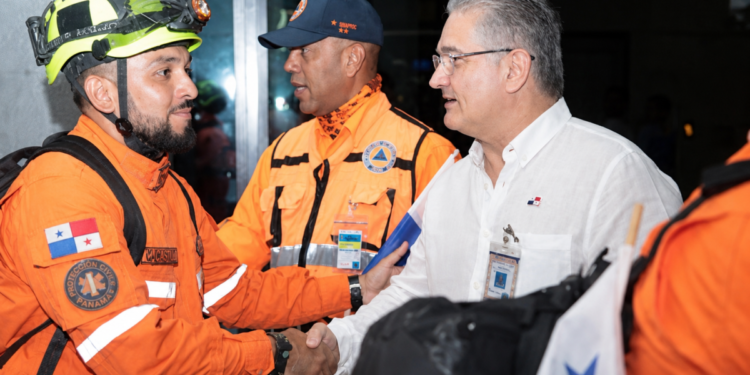 Misiones humanitarias de Panamá y Costa Rica en Venezuela concluyen tras días de labores de rescate