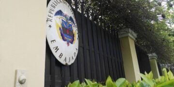 Nuevo gobierno colombiano cerrará embajadas en Cuba y Nicaragua a partir de agosto