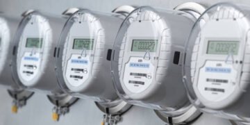 Honduras aumenta 12.48 % la tarifa eléctrica y anuncia subsidios temporales