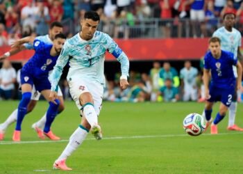 Portugal alarga el último baile de Cristiano y acaba con el Mundial de Modric