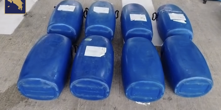 Costa Rica intercepta su primer cargamento de cocaína líquida en una operación en el Pacífico