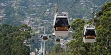 Presidente de Panamá anuncia avance del proyecto de teleférico urbano para San Miguelito