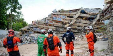 Crematorios en Venezuela operan las 24 horas tras los terremotos que dejan 4,118 muertos