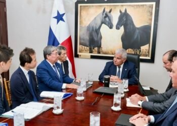 Mulino busca ampliar cooperación marítima entre Panamá y Japón con apoyo del sector naviero