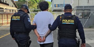 Guatemala asombrada por la muerte del exviceministro Jorge David Calvo, presuntamente apuñalado por su hijo