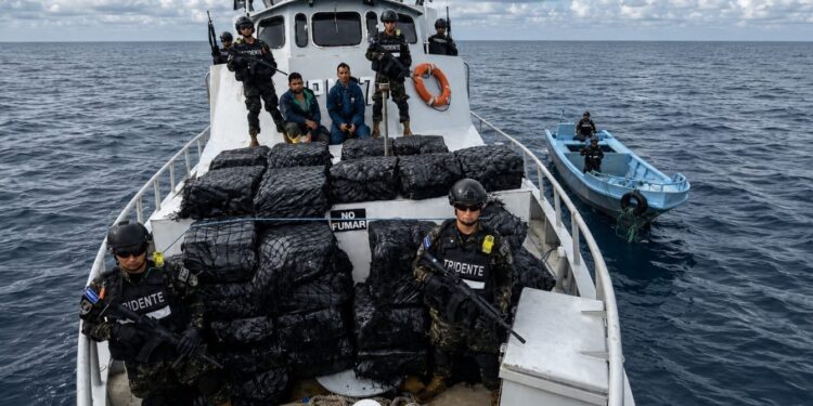 Bukele remarca que El Salvador tiene el “estándar de oro” en la lucha antidrogas tras reconocimiento de EE UU