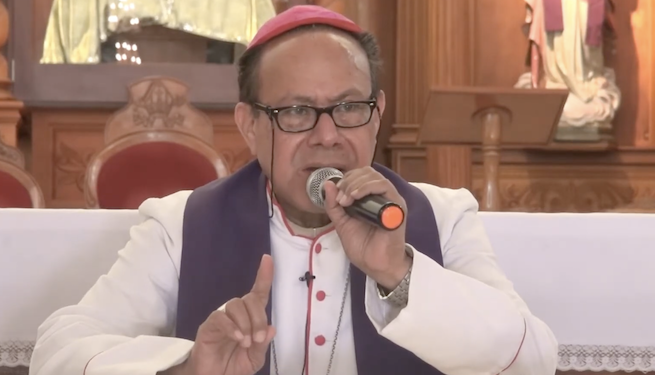 La dictadura de Nicaragua dice haber liberado al obispo Mata, pero persisten dudas