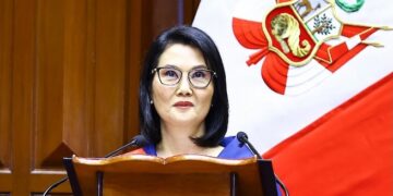 Keiko Fujimori asume la presidencia peruana y prioriza la lucha contra la criminalidad y la prevención ante El Niño