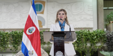 Presidenta de Costa Rica valora convocar referéndum sobre temas clave
