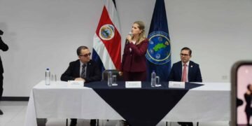 Presidenta de Costa Rica convoca al Consejo de Seguridad ante amenazas en redes sociales y filtraciones