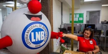Diputado panameño propone penas de hasta ocho años de cárcel para ventas ilegales de billetes de lotería