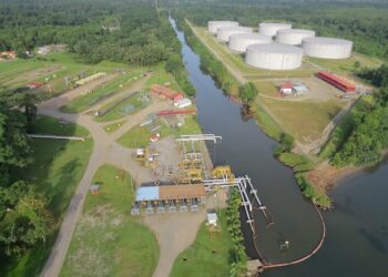 El estado panameño comprará la totalidad de empresa de transporte de petróleo