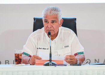 Presidente de Panamá anuncia eliminación del impuesto del 2 % a transferencias de inmuebles para reactivar la economía
